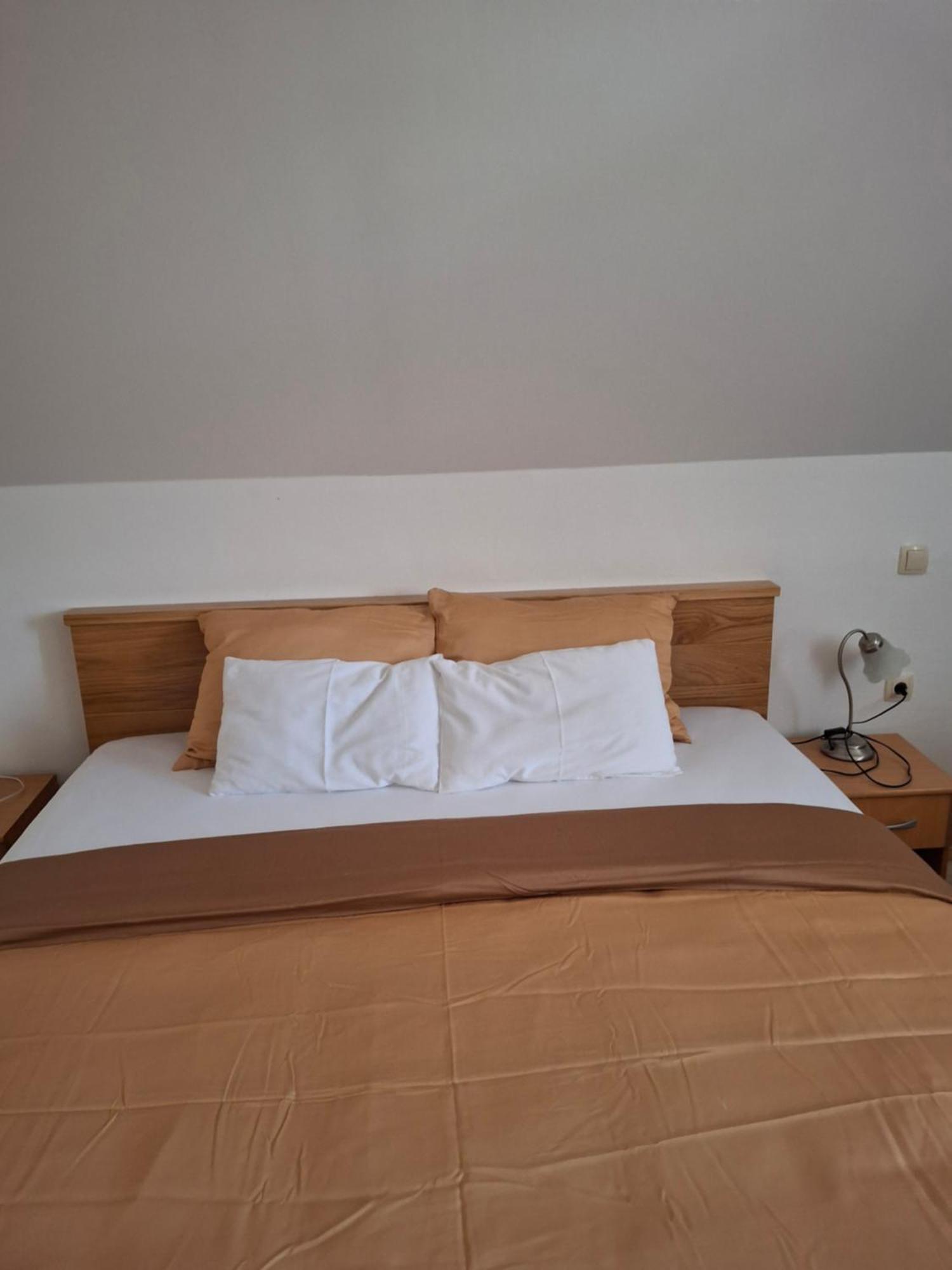 Hotel House Izvor Jezerce Exterior foto