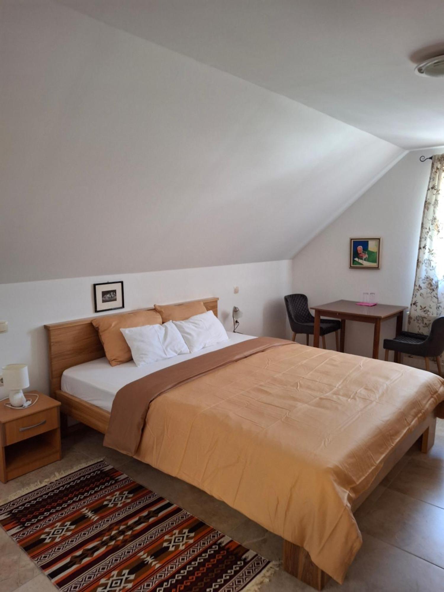 Hotel House Izvor Jezerce Exterior foto